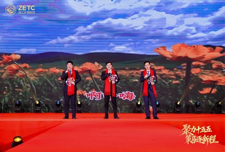 1772420202808179.jpg 《骏马奔驰保边疆》.jpg